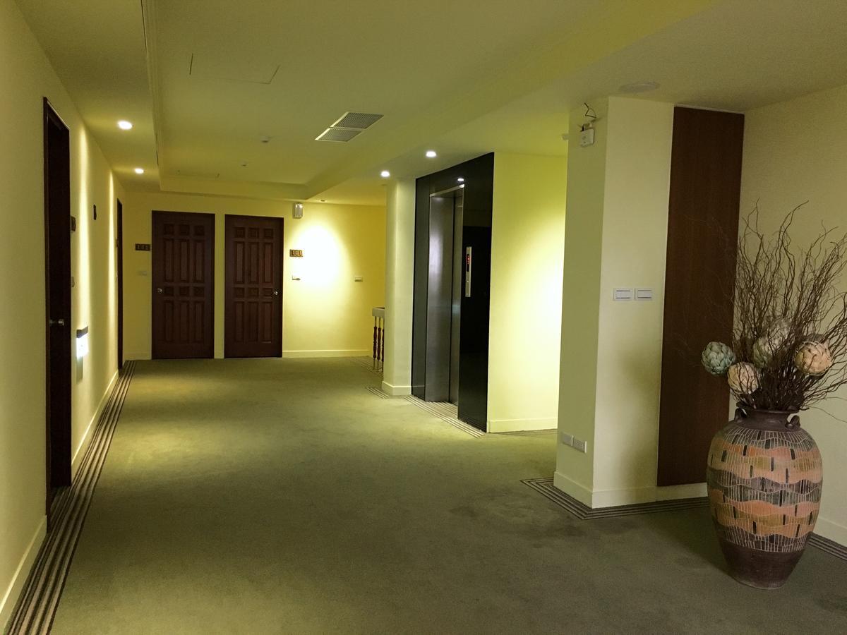 Wan Tai Hotel Цзяи Экстерьер фото